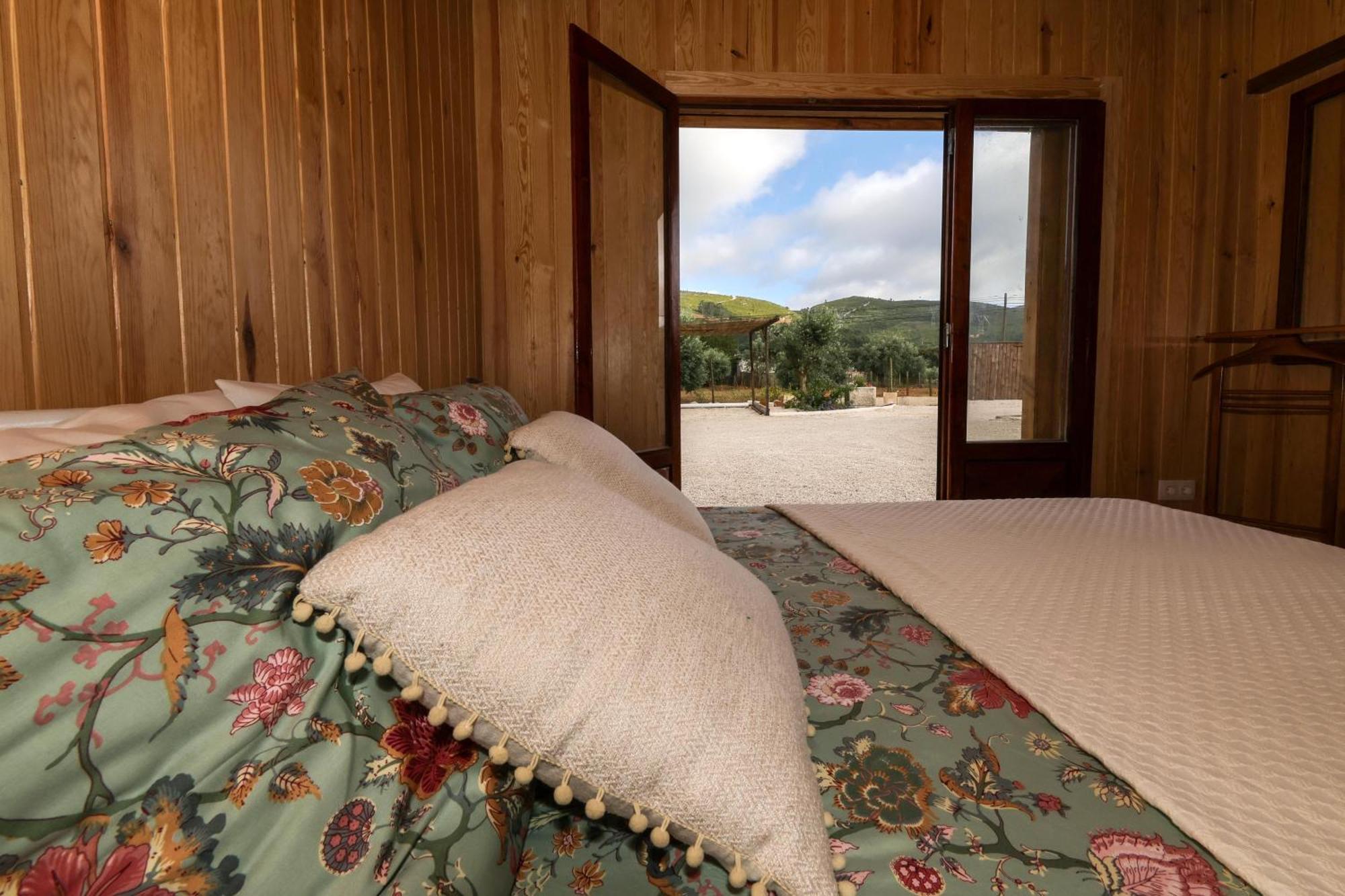 Villa Renovated Wine Press House - With Pool Porto de Mós Habitación foto